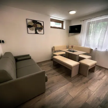 Apartament U Kralika, Prizemni Bezbarierove A,b,c,d - 50 Metru Od Vleku - Prejdete V Lyzacich, Pod Bobovou Drahou, Parkovani Zdarma, Lyzarna S Vysouseci Bot,