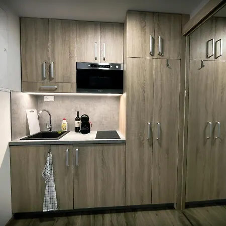 Apartament U Kralika, Prizemni Bezbarierove A,b,c,d - 50 Metru Od Vleku - Prejdete V Lyzacich, Pod Bobovou Drahou, Parkovani Zdarma, Lyzarna S Vysouseci Bot,