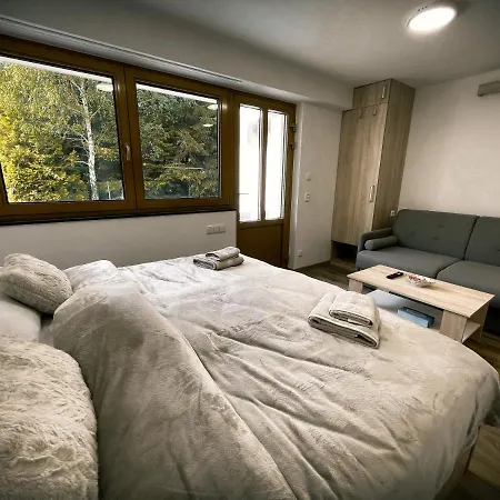 Apartament U Kralika, Prizemni Bezbarierove A,b,c,d - 50 Metru Od Vleku - Prejdete V Lyzacich, Pod Bobovou Drahou, Parkovani Zdarma, Lyzarna S Vysouseci Bot,