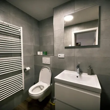 U Kralika, Prizemni Bezbarierove A,b,c,d - 50 Metru Od Vleku - Prejdete V Lyzacich, Pod Bobovou Drahou, Parkovani Zdarma, Lyzarna S Vysouseci Bot, Apartament *