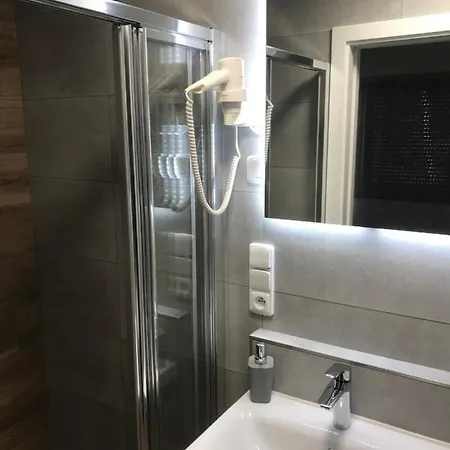 Apartament U Kralika, Prizemni Bezbarierove A,b,c,d - 50 Metru Od Vleku - Prejdete V Lyzacich, Pod Bobovou Drahou, Parkovani Zdarma, Lyzarna S Vysouseci Bot, Dolna Morawa