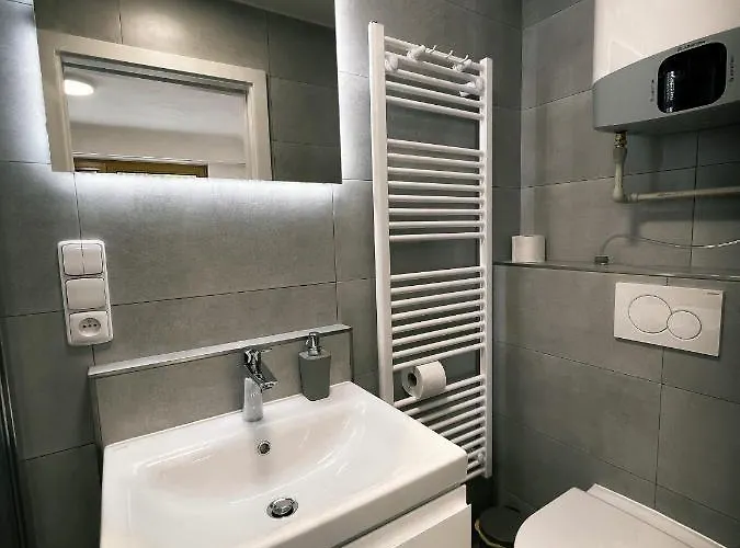 U Kralika, Prizemni Bezbarierove A,b,c,d - 50 Metru Od Vleku - Prejdete V Lyzacich, Pod Bobovou Drahou, Parkovani Zdarma, Lyzarna S Vysouseci Bot,