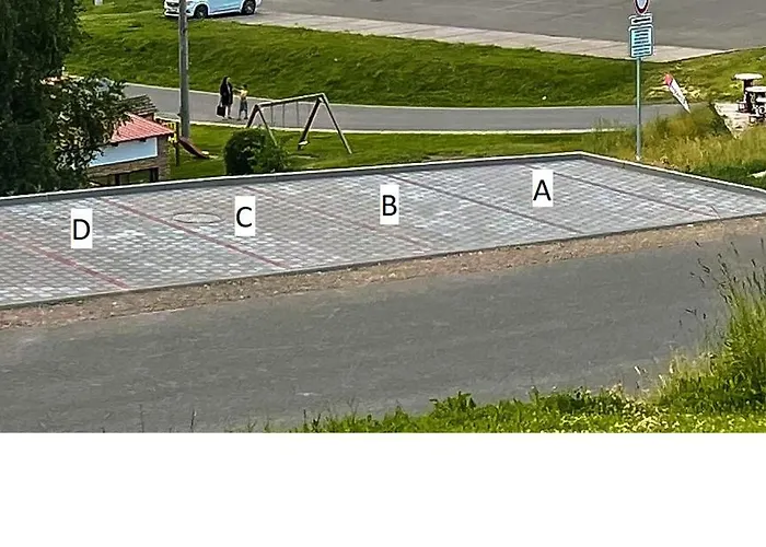 דירה U Kralika, Prizemni Bezbarierove A,b,c,d - 50 Metru Od Vleku - Prejdete V Lyzacich, Pod Bobovou Drahou, Parkovani Zdarma, Lyzarna S Vysouseci Bot,