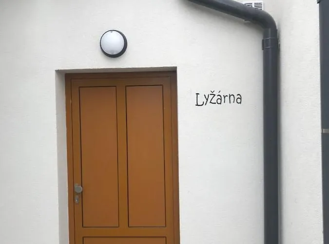 U Kralika, Prizemni Bezbarierove A,b,c,d - 50 Metru Od Vleku - Prejdete V Lyzacich, Pod Bobovou Drahou, Parkovani Zdarma, Lyzarna S Vysouseci Bot, * Dolní Morava