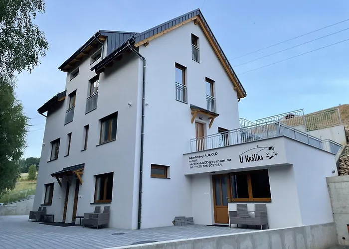 U Kralika, Prizemni Bezbarierove A,b,c,d - 50 Metru Od Vleku - Prejdete V Lyzacich, Pod Bobovou Drahou, Parkovani Zdarma, Lyzarna S Vysouseci Bot,